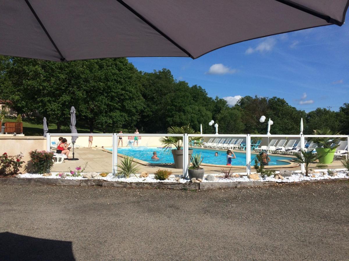 Les Sentiers Du Causse Hotel Lentillac du Causse Екстериор снимка