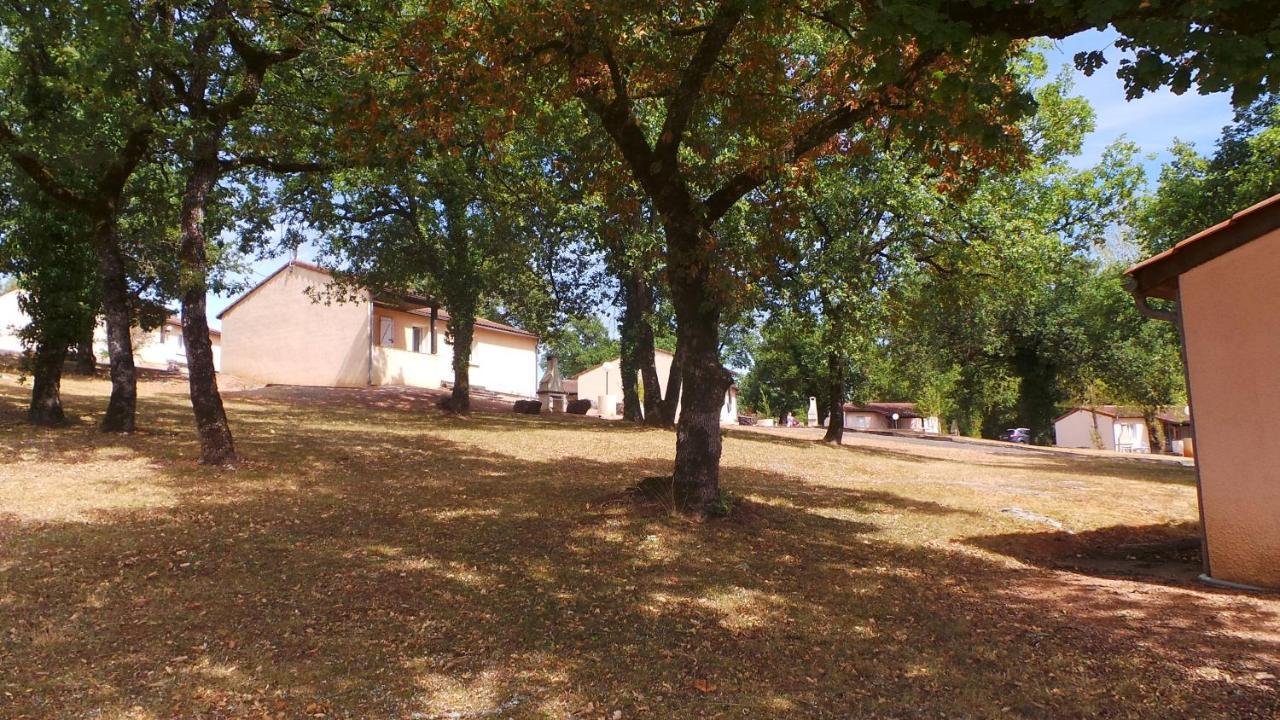 Les Sentiers Du Causse Hotel Lentillac du Causse Екстериор снимка