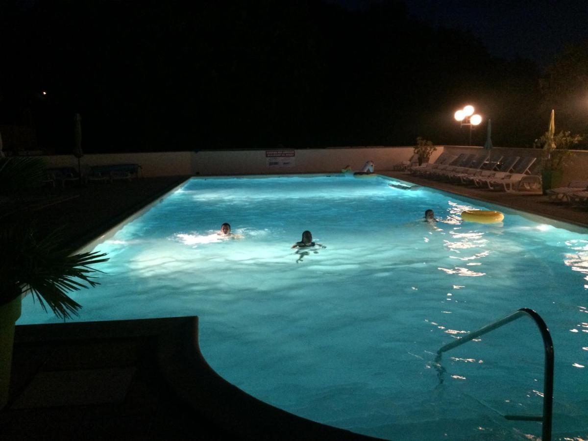 Les Sentiers Du Causse Hotel Lentillac du Causse Екстериор снимка